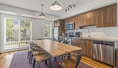 Three-Bedroom Apartment - Self Check-In 