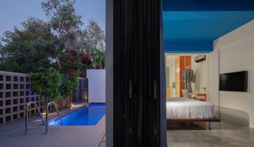 Suite with Private Pool