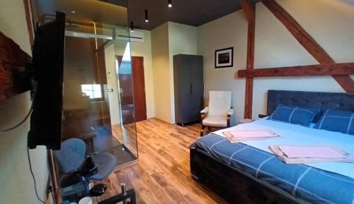 Standard King Room