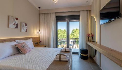 Deluxe Double Room with Balcony