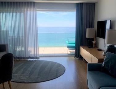 Studio Apartment with Sea View