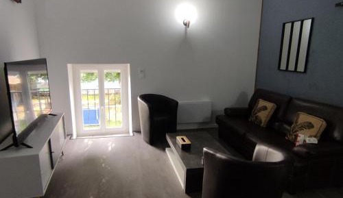 Superior One-Bedroom Apartment