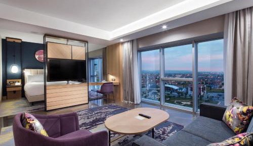 Deluxe King Room