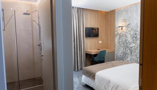 Double or Twin Room with Balcony