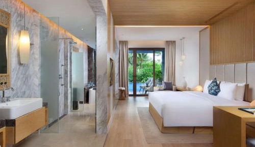 King Room with Pool View