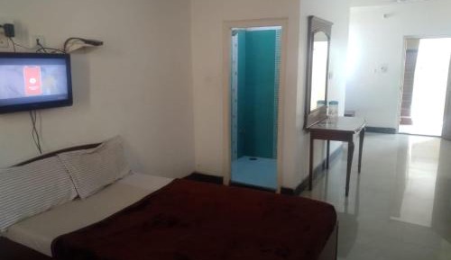 6-Bed Mixed Dormitory Room