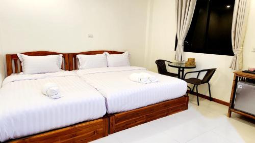 Comfort Triple Room