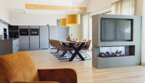 Penthouse Apartment with 5 bedrooms, sauna and jacuzzi