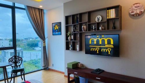 Deluxe Room (2 Adults + 1 Child)