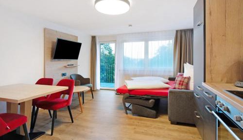 Superior One-Bedroom Apartment with Balcony