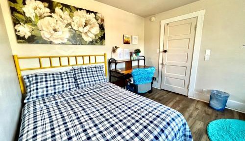 Double Room with Shared Bathroom