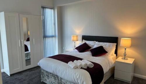 Standard Double Room with Shared Bathroom
