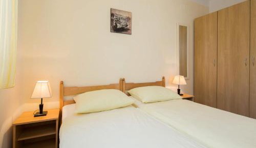 One-Bedroom Apartment with Terrace