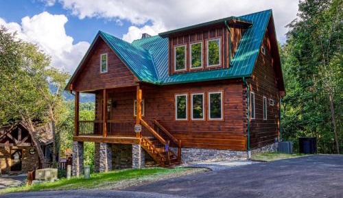 Four-Bedroom Holiday Home