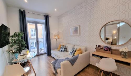 One-Bedroom Apartment with Balcony