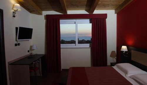 Deluxe Double or Twin Room with Spa Bath