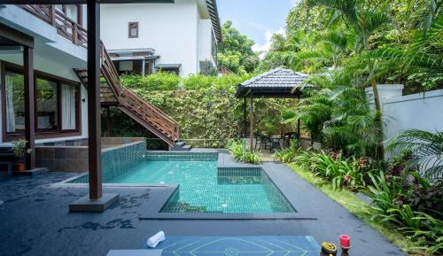 Entire Villa with Private Pool 
