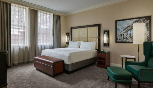 Luxury One-Bedroom Suite