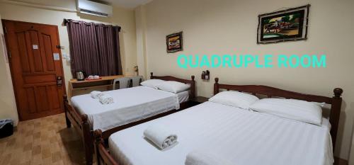 Classic Quadruple Room