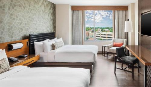 Deluxe Queen Room with Two Queen Beds