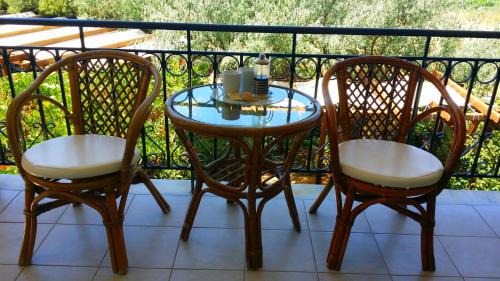Studio (2 Adults) -Upper floor