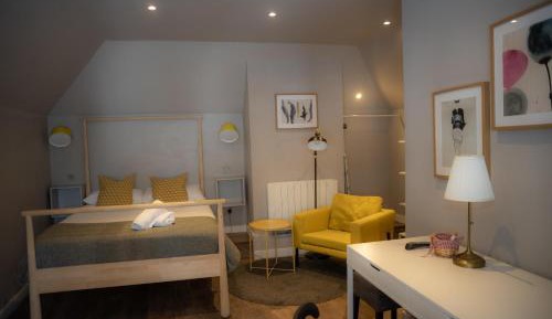 Double Room with Private Bathroom