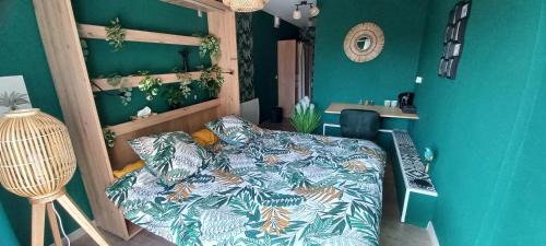 King Room with Pool View