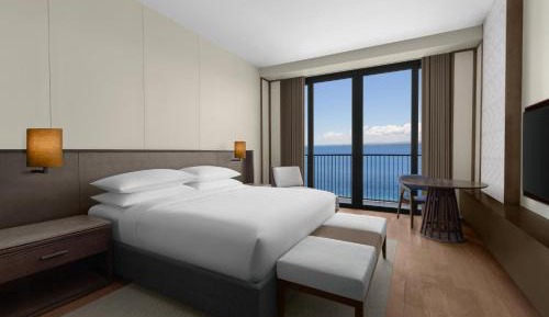 King Room with Balcony and Ocean View
