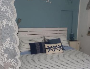 Deluxe Double Room (2 Adults + 1 Child)