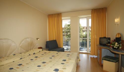 Triple Room with Balcony