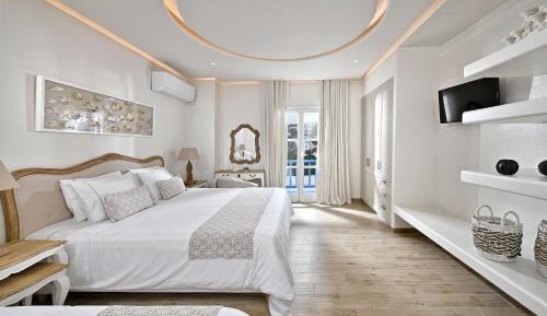 One-Bedroom Junior Suite with Sea View