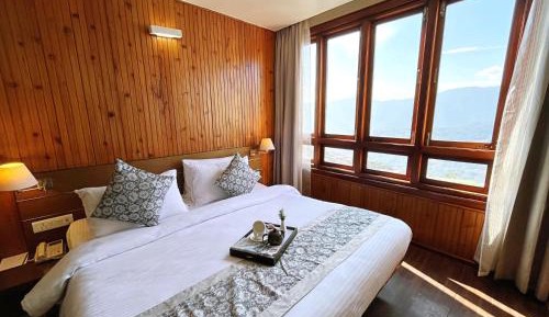 Deluxe Family Suite