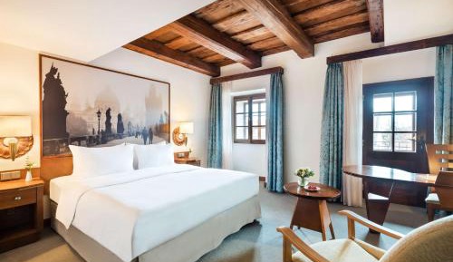 Deluxe King Room with Monastery View