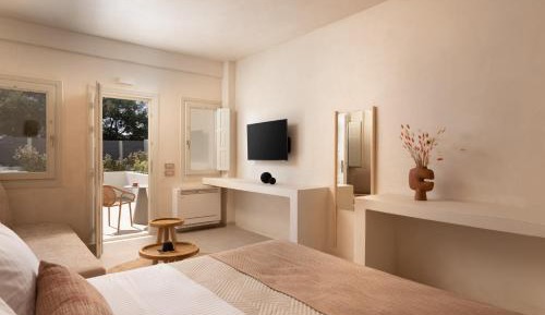 Suite with Hot Tub