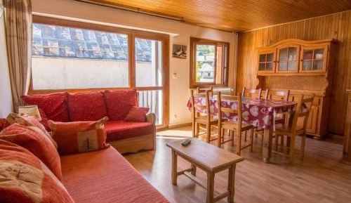 Apartment (6 Adults)