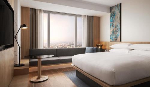 Deluxe King Room