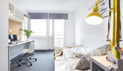 Single Room with Private Bathroom
