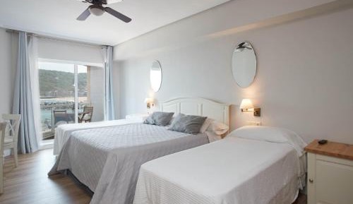 Quadruple Room with Balcony