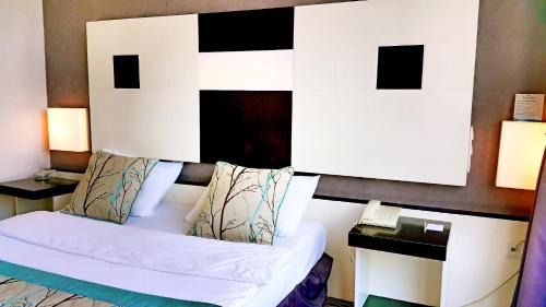 Standard Double or Twin Room with Sea View
