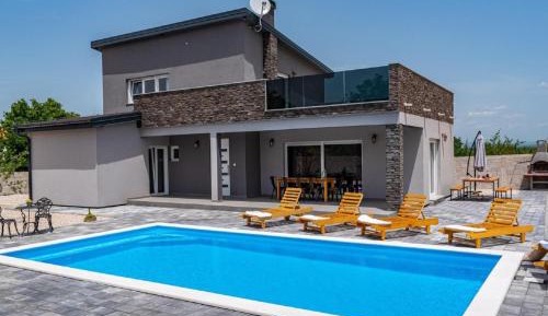 Four-Bedroom Villa