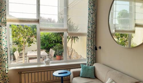 Apartment with Garden View