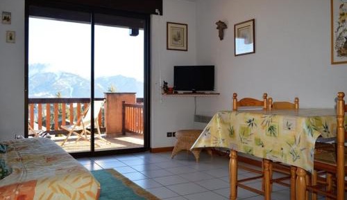Apartment (6 Adults)