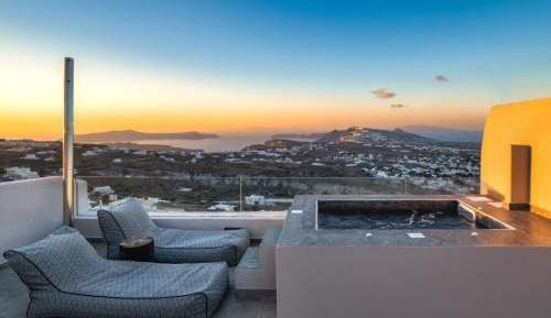 L Villa with Sea View and Heated Tub 