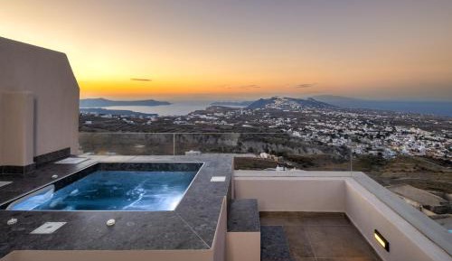 U Villa with Sea View and Heated Tub 