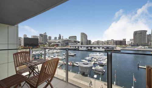 NewQuay Three-Bedroom Apartment