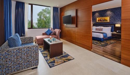 Family Suite with Complimentary taxi stand transfer to Banganga/ Helipad , 15% off on Spa ( 30 min ), 15% off on F&B, 20% off on laundry per room per stay