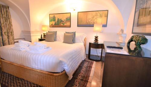 One-Bedroom Apartment - Split Level