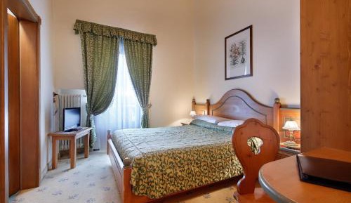 Large Double Room