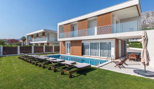 Villa with Sea View