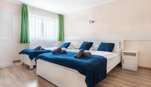 Economy Triple Room